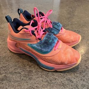 Nike Men's Zoom Freak 3 Crimson Bliss/Thunder Blue Size 10